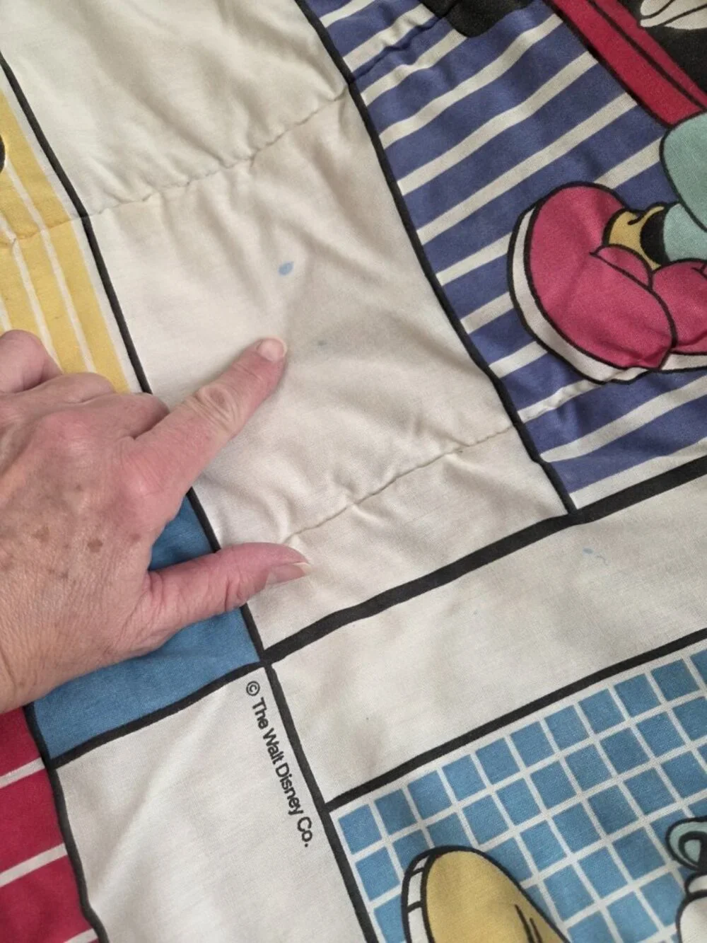 VTG mickey mouse twin comforter 1980's retro walt disney Bright colors.